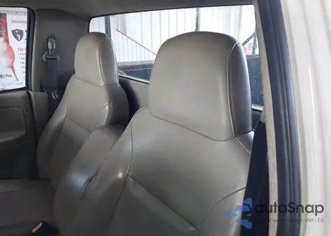 2006 Chevrolet Colorado Work Truck from USA, damaged, VIN 1GBDS146768129013